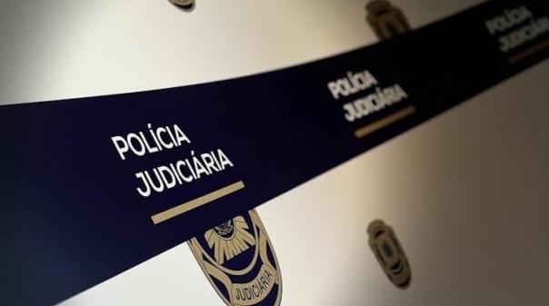 PJ det&eacute;m em Loul&eacute; suspeito de branqueamento e fraude com cart&otilde;es banc&aacute;rios