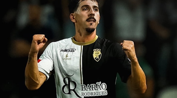Farense adianta-se ao Belenenses por uma vaga na II Liga da pr&oacute;xima &eacute;poca