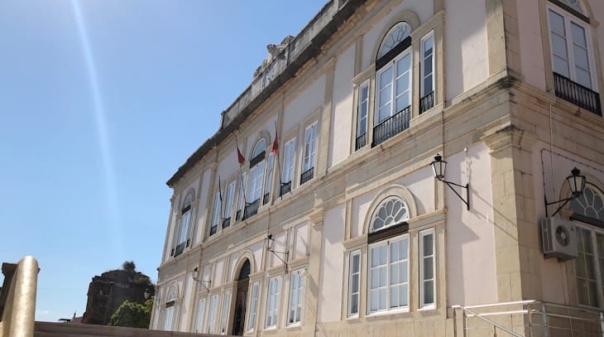 Munic&iacute;pio de Silves abre novas vagas de emprego 