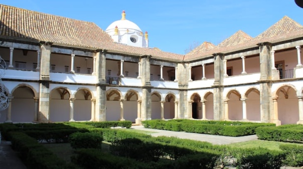 Faro inaugura exposi&ccedil;&atilde;o com 50 obras do Museu Nacional de Arte Antiga
