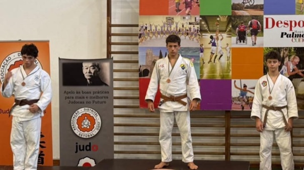 Judoca algarvio conquista ouro em Palmela
