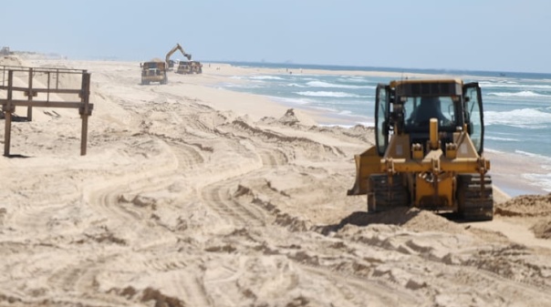 Refor&ccedil;o de 400 mil m&sup3; de areia na Praia da Fuseta-Mar conclu&iacute;do dentro de duas semanas