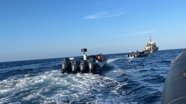 Autoridades perseguiram embarca&ccedil;&otilde;es suspeitas de narcotr&aacute;fico ao largo de Faro 