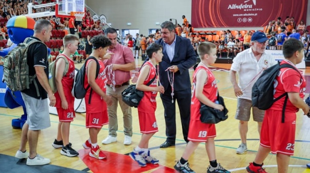 Albufeira celebrou Dia Nacional do Mini Basquete