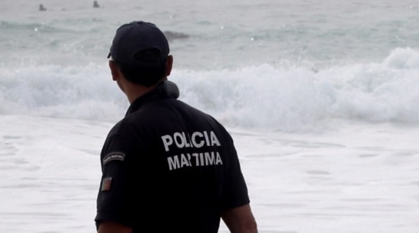 Retomadas buscas por jovem desaparecido na praia do Peneco em Albufeira