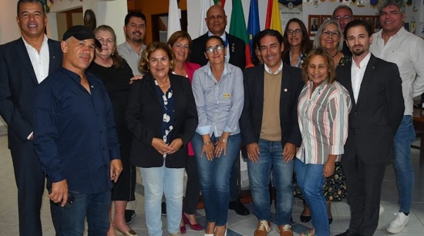 Rotary Club de Albufeira comemora 55 anos com paelha solid&aacute;ria  