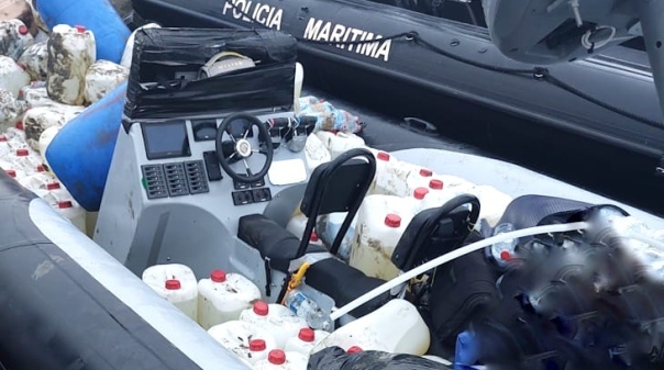 Quatro detidos ap&oacute;s interce&ccedil;&atilde;o de embarca&ccedil;&atilde;o de alta velocidade no sotavento algarvio