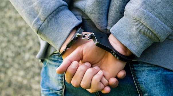 Detido suspeito de crimes de pornografia de menores em Lagoa