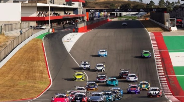 Porsche Cup Brasil regressa ao Algarve com 57 carros em pista   