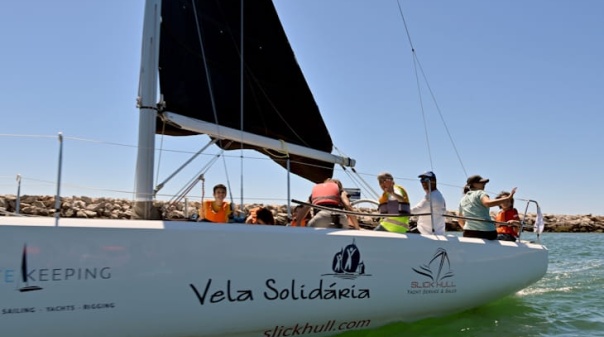 Associa&ccedil;&atilde;o Teia D&rsquo;Impulsos estende projeto de vela solid&aacute;ria a Vilamoura