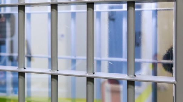 Pris&atilde;o preventiva para "baby-sitter" detido em Portim&atilde;o por abuso de crian&ccedil;as