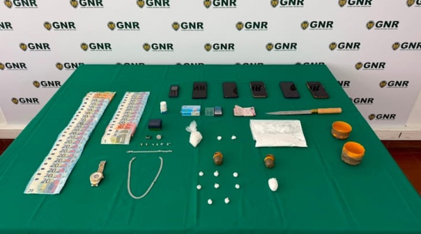 Pris&atilde;o preventiva para suspeitos por tr&aacute;fico de droga em Albufeira
