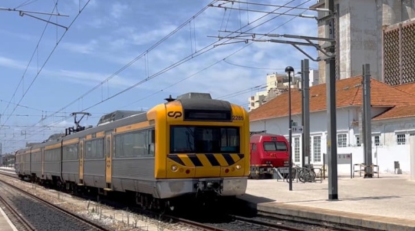 Comboios el&eacute;tricos come&ccedil;am a circular na Linha do Algarve a partir de 19 de julho  