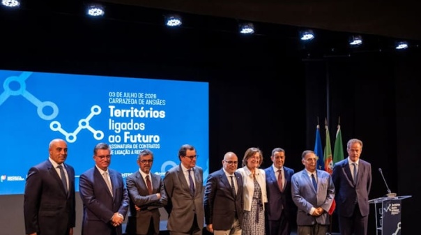 Mais de 34 mil habita&ccedil;&otilde;es do interior do Algarve v&atilde;o ter fibra &oacute;tica