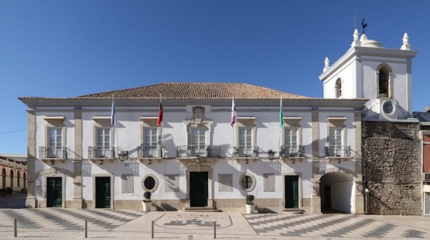 C&acirc;mara de Loul&eacute; empenhada em melhorar servi&ccedil;os de gest&atilde;o urban&iacute;stica 