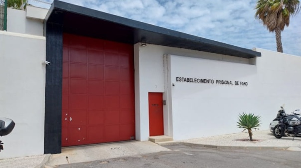 Suspeito da morte de Ricardo Claro encontrado morto na pris&atilde;o de Faro