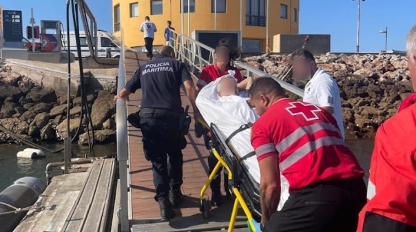 Homem de nacionalidade alem&atilde; resgatado a cerca de quatro milhas a sul de Portim&atilde;o