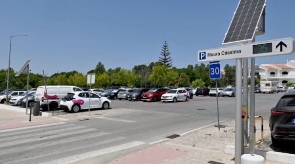 Loul&eacute; vai duplicar estacionamento gratuito na zona da C&aacute;ssima 