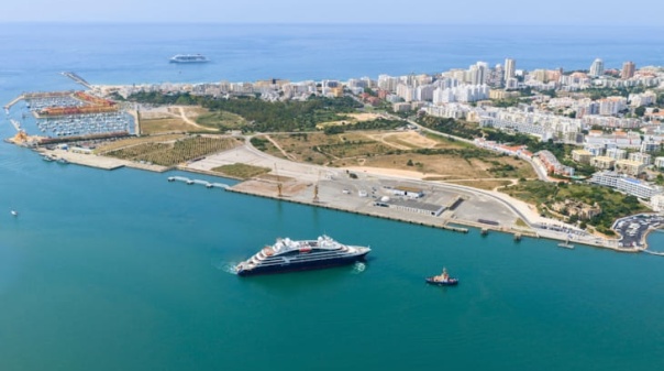 Porto de Portim&atilde;o regista recorde de passageiros