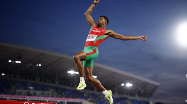 Algarvio Gerson Bald&eacute; &lsquo;saiu&rsquo; do p&oacute;dio como conquistou t&iacute;tulo mundial