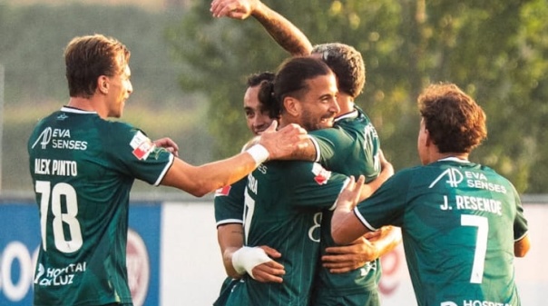 SC Farense vence FC Porto B por 3-1 e mant&eacute;m pleno de vit&oacute;rias