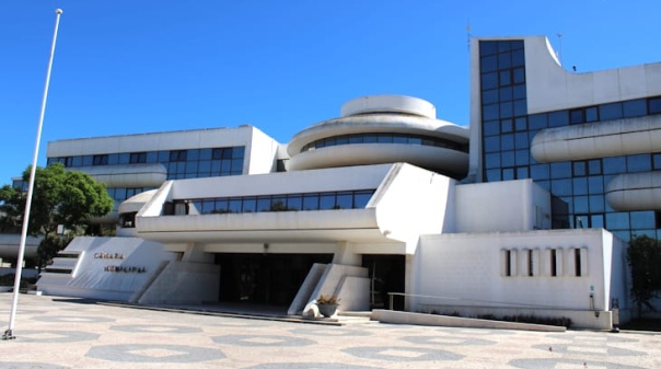 Albufeira assinala Dia do Munic&iacute;pio com cerim&oacute;nias oficiais, inaugura&ccedil;&otilde;es e espet&aacute;culo multim&eacute;dia