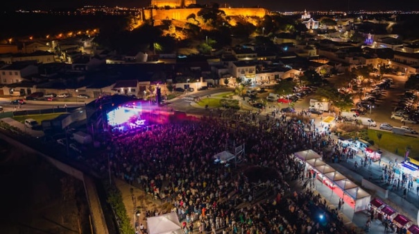 Festas em Honra de Nossa Senhora dos M&aacute;rtires em Castro Marim juntou milhares de visitantes