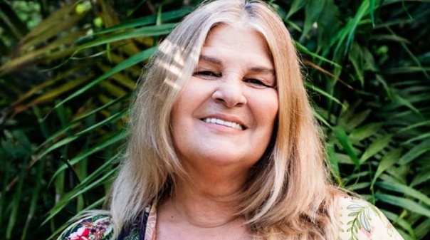 Lena d'&Aacute;gua atua em Silves em formato "Lado B"
