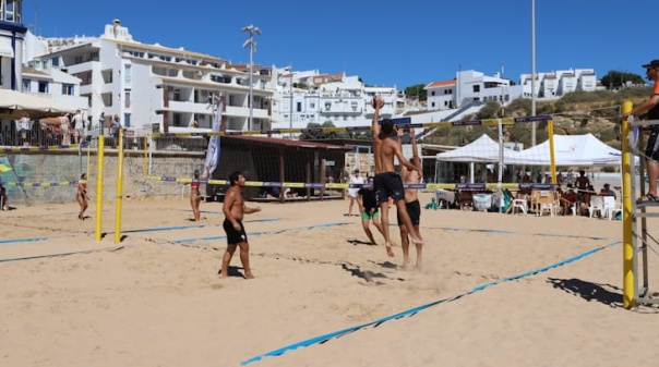 Conhecidos campe&otilde;es da final de voleibol de praia Albufeira 2026