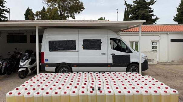 GNR de Loul&eacute; det&eacute;m oito homens e apreende 150 jerricans com combust&iacute;vel 
