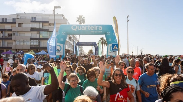 A tradi&ccedil;&atilde;o mant&eacute;m-se com a Marcha-Corrida da Batata-Doce em Quarteira