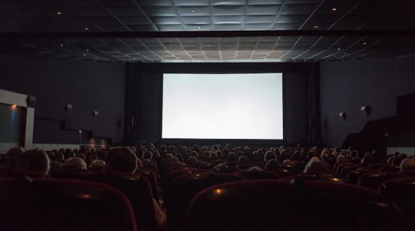 Programa Faro S&eacute;nior promove sess&atilde;o de cinema 