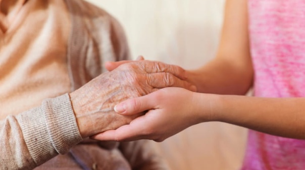 Faro integra projeto inovador dirigido a cuidadores informais 