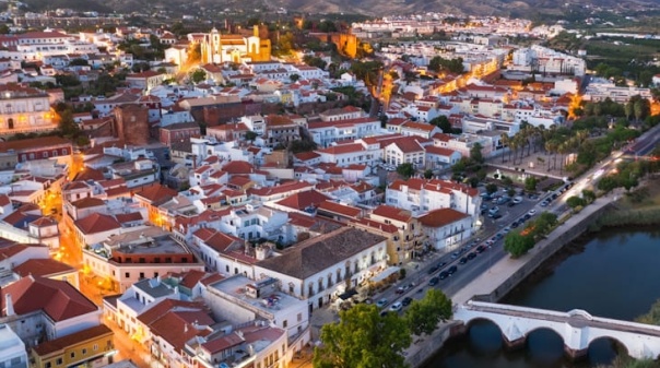 C&acirc;mara de Silves lan&ccedil;a consulta p&uacute;blica para comprar 47 fogos habitacionais