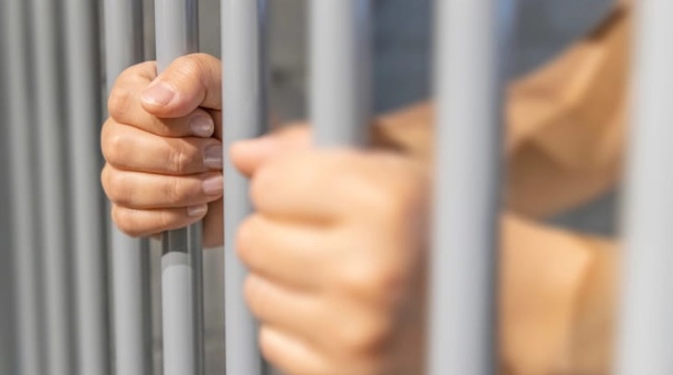 Pris&atilde;o preventiva para suspeito de abuso sexual da filha da namorada em Silves