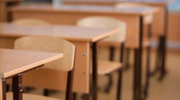 Assistentes operacionais das escolas de Albufeira protestam contra sobrecarga de trabalho