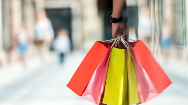 O que se esconde por tr&aacute;s do consumismo excessivo