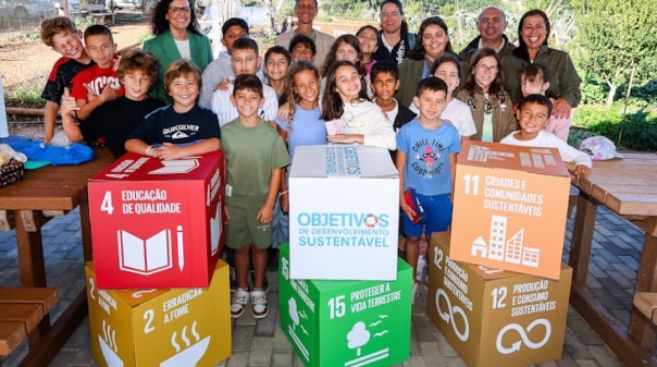 Alunos de Albufeira foram &agrave; horta descobrir como &eacute; que os alimentos chegam &agrave; mesa