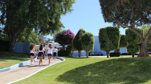 Col&eacute;gio Internacional de Vilamoura sobe cinco posi&ccedil;&otilde;es e alcan&ccedil;a 12.&ordm; lugar nacional