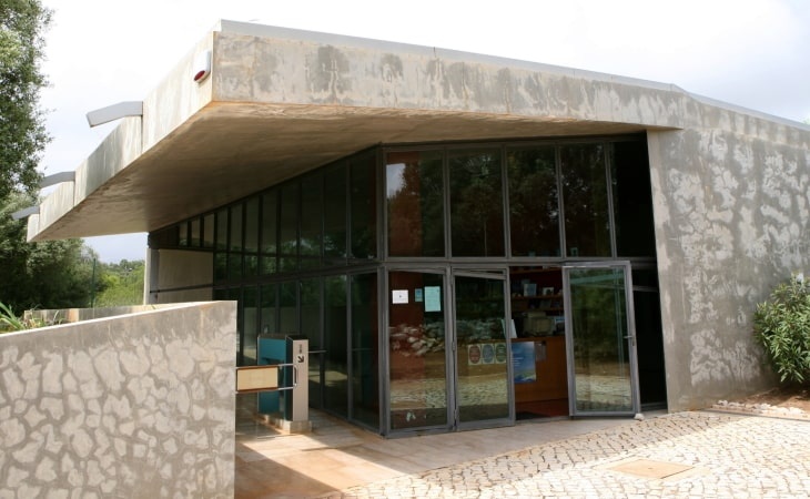 Centro de Recepción e Interpretación de los Monumentos Megalíticos de Algal (Foto CM - Portimao) 