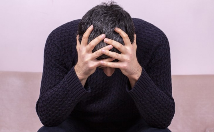 5 feridas da infância que nos perseguem pela vida fora