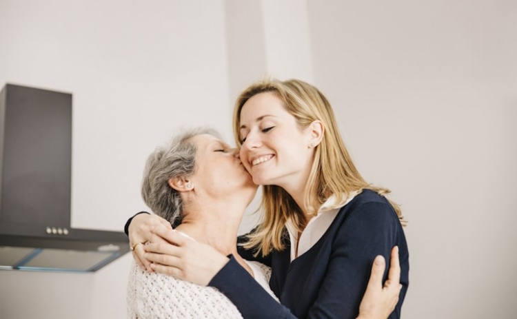 Filhos adultos que (ainda) dependem da mãe