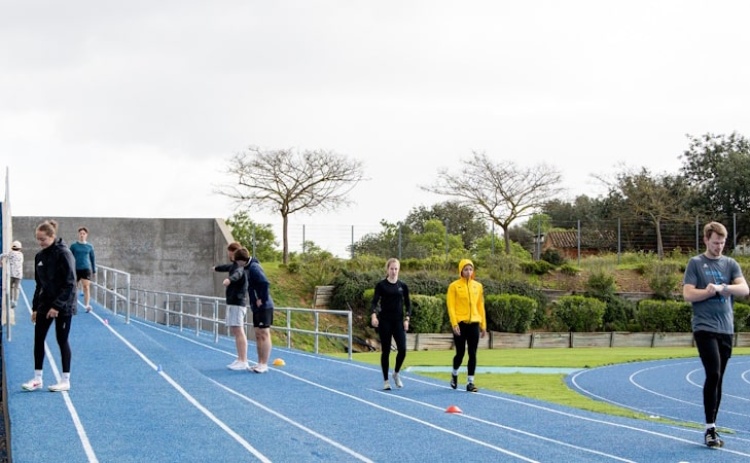 Equipas internacionais de atletismo fazem estágios em Lagoa 
