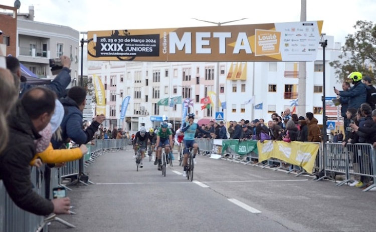 Ciclismo: Volta ao Concelho de Loulé de Juniores anima semana da Páscoa