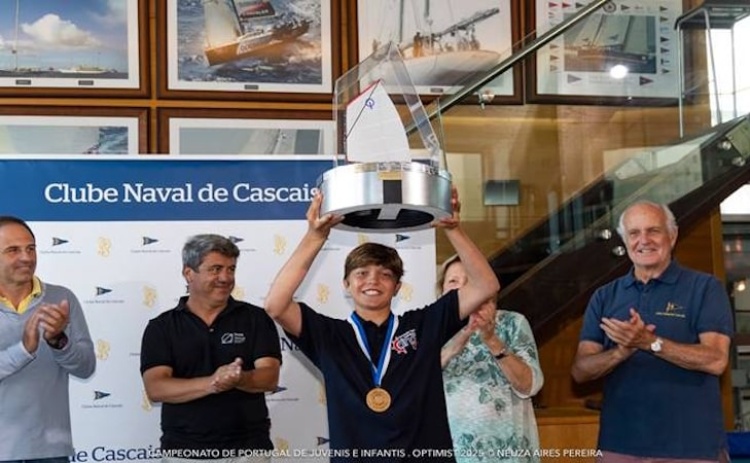 Velejador da Associação Naval do Guadiana renovou título nacional de Optimist juvenil