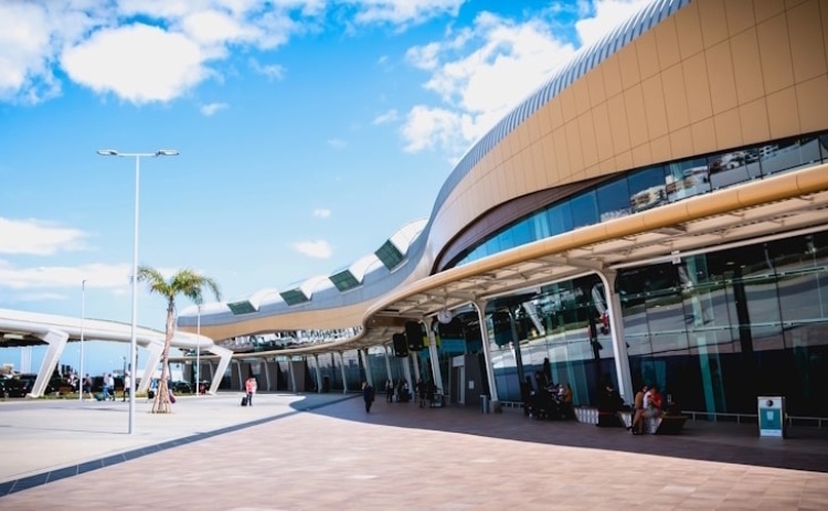 Aeroporto de Faro registou crescimento de 8,1% no movimento de passageiros até abril 