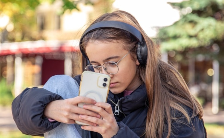 Tem um filho adolescente? Saiba como lhe colocar limites