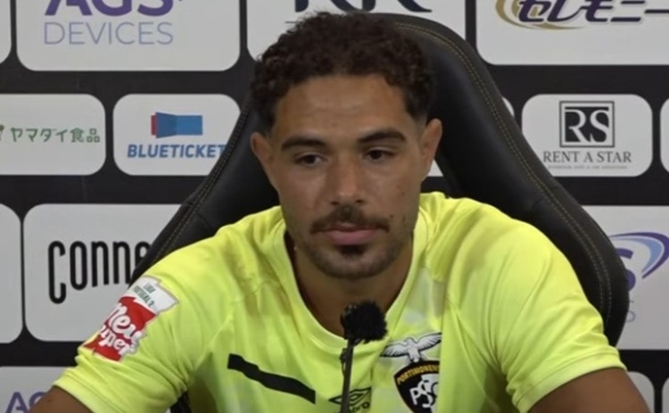 Guarda-redes Hamza Alaa assina por duas épocas com o Portimonense
