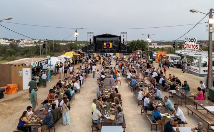 Boliqueime Food Festival está de volta com música, sabores do mundo e artesanato