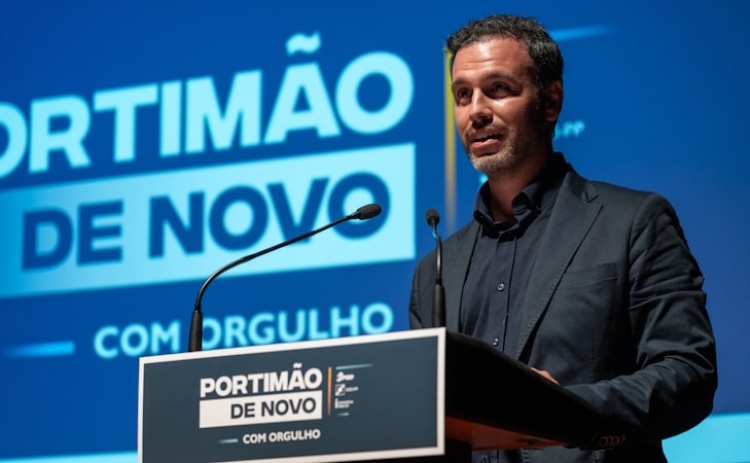 Carlos Gouveia Martins apresentou coligação para «devolver Portimão aos portimonenses»